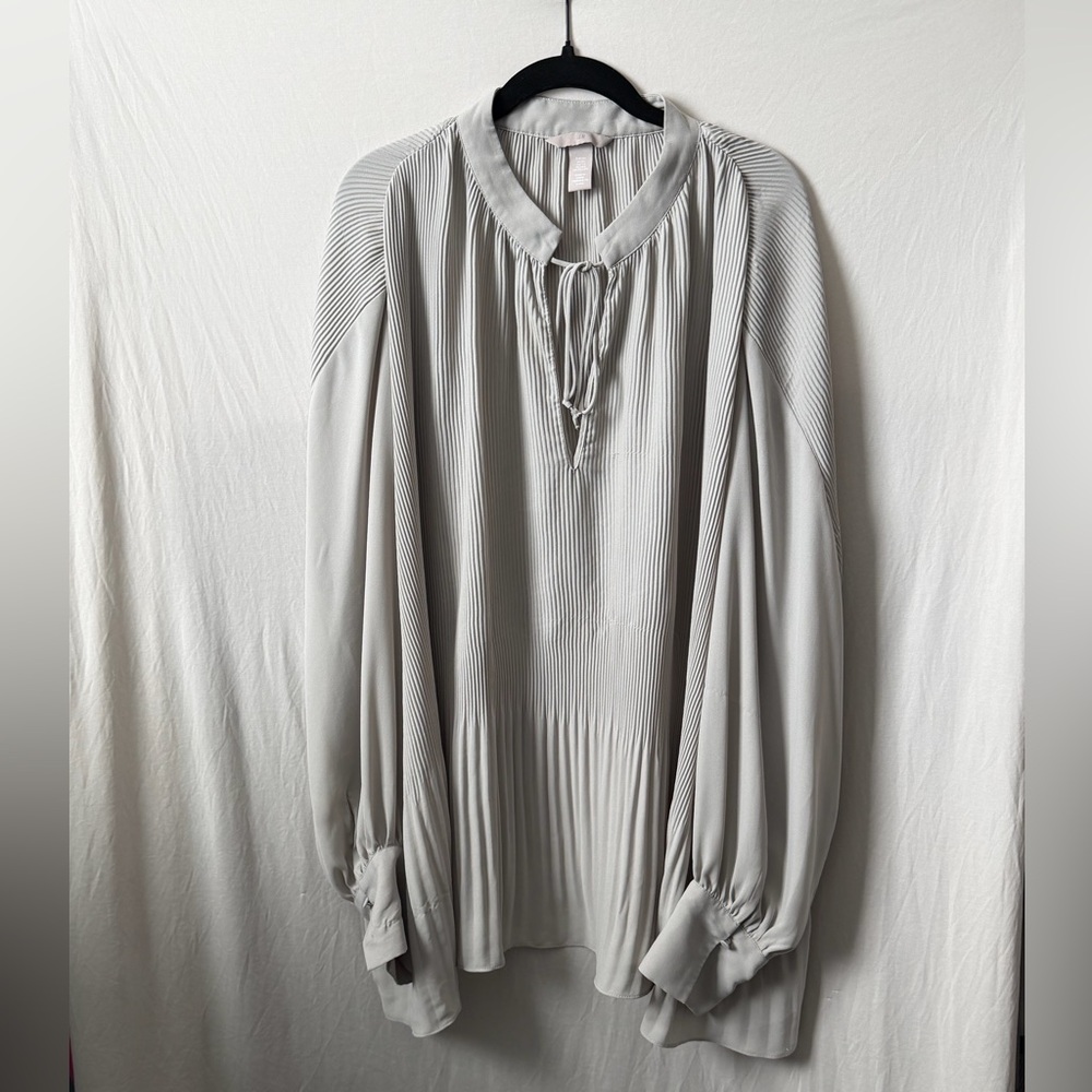 H&M Elegant Women's Blouse in Soft Gray